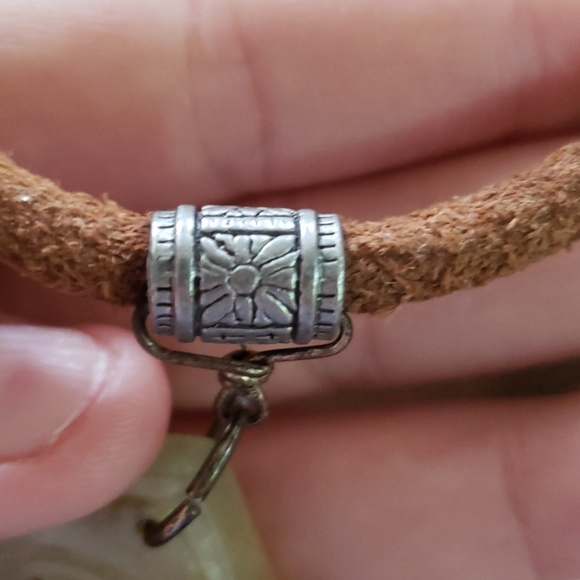 Hand made elegant necklace - Picture 3 of 4